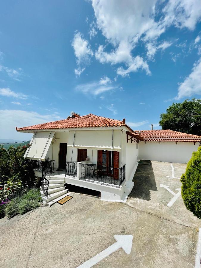 Guesthouse Lykourgos Mavrommation Екстер'єр фото